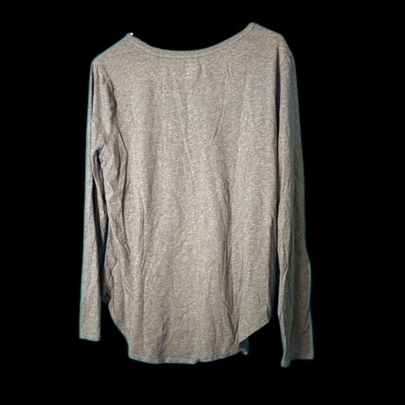 Old Navy Gray Everywear Long Sleeve Shirt - Picture 4 of 7